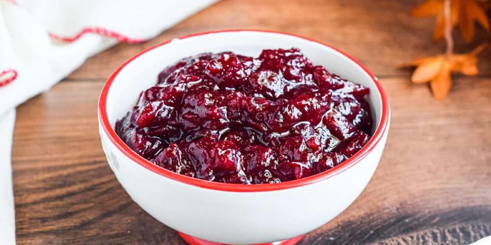 Delicious and Easy Homemade Cranberry Sauce Recipe